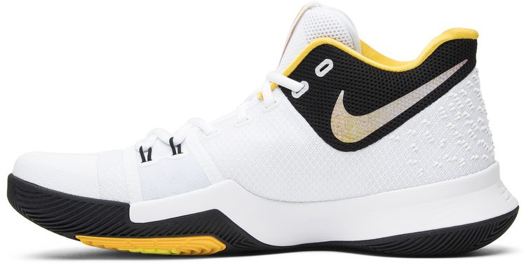 Nike Kyrie 3 N7