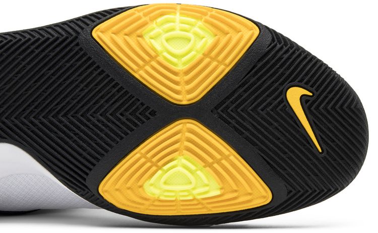 Nike Kyrie 3 N7