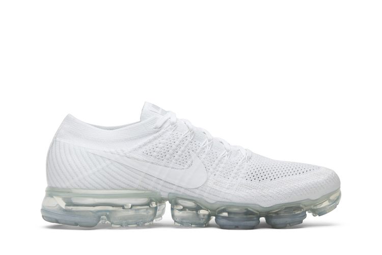vapormax white christmas