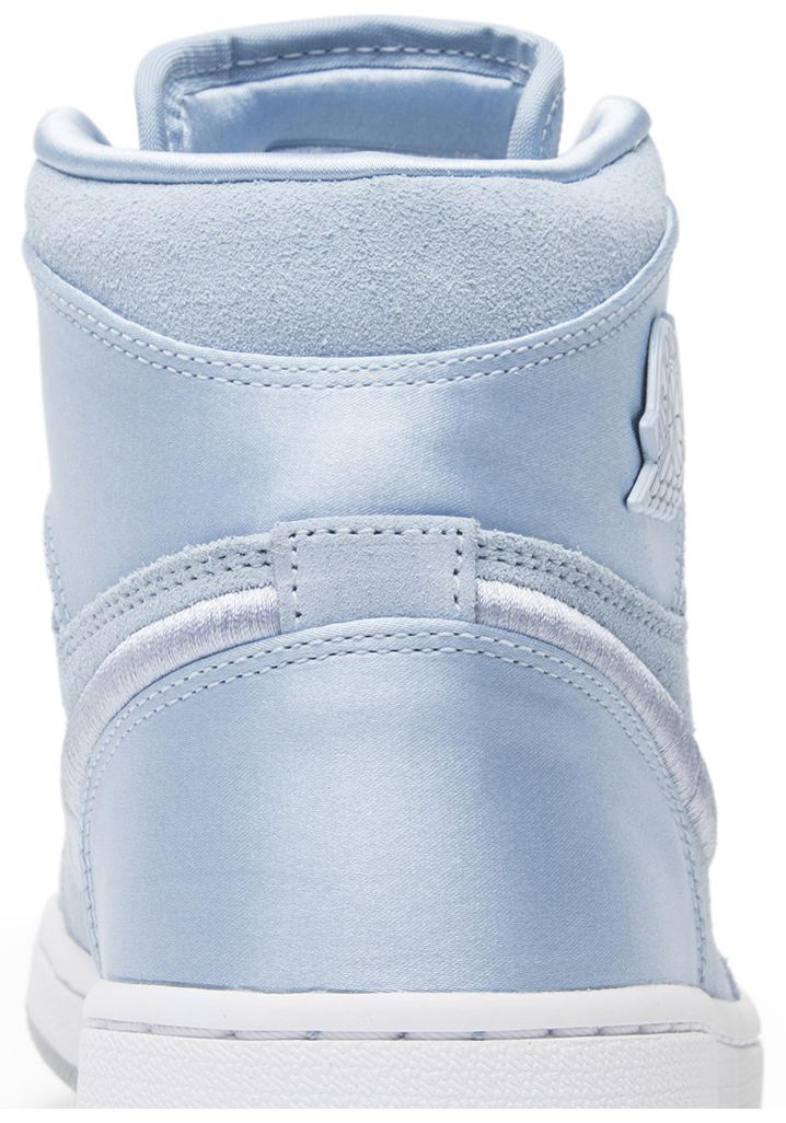 Wmns Air Jordan 1 Retro High Season of Her Hydrogen Blue