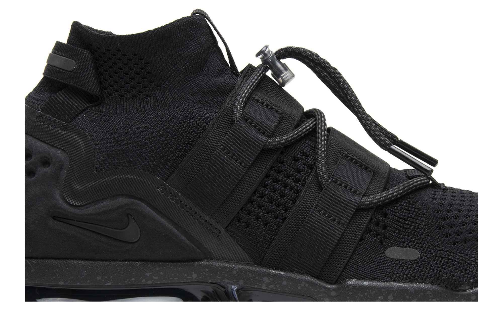 Triple black utility vapormax top