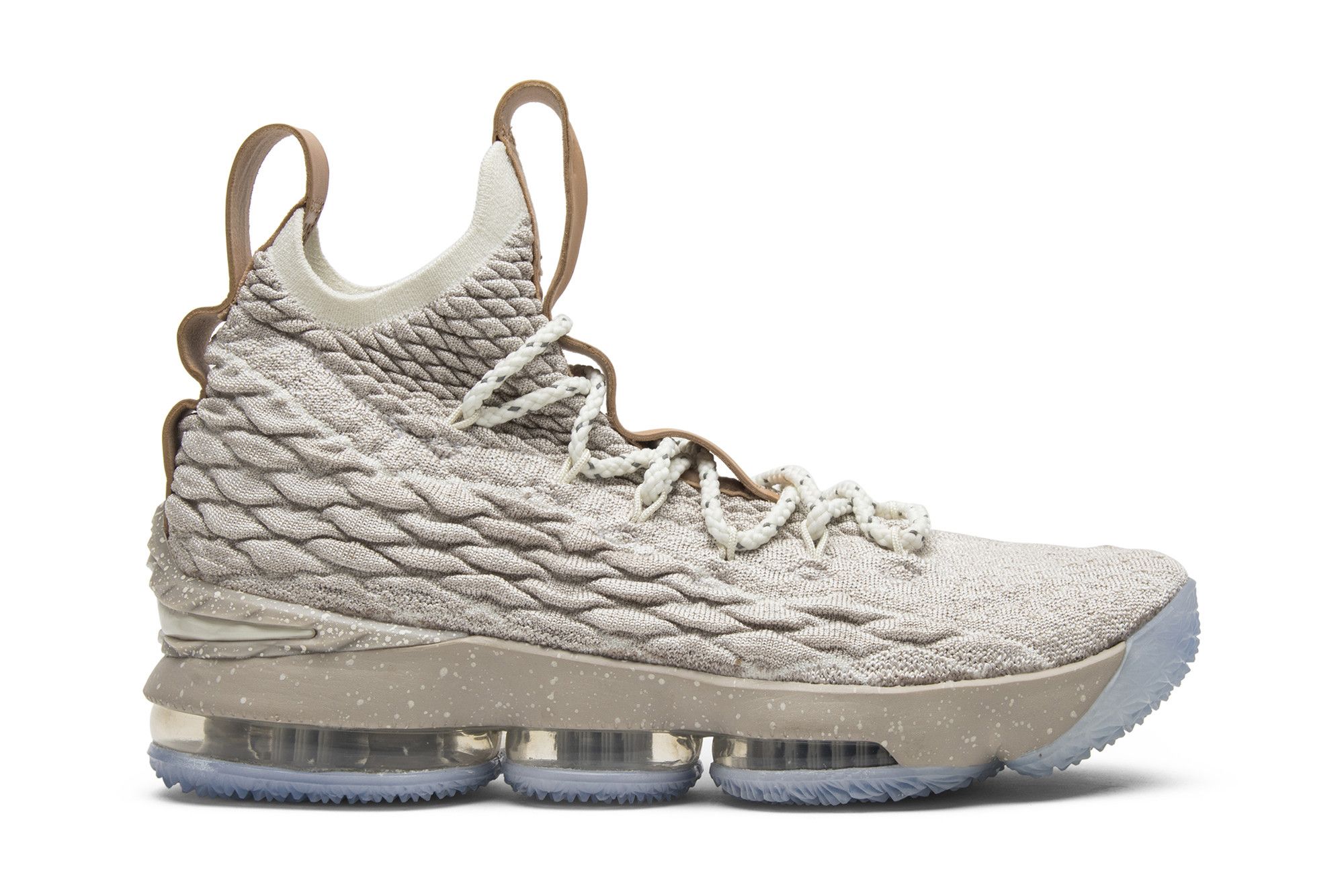Buy LeBron 15 Ghost 897648 200 GOAT