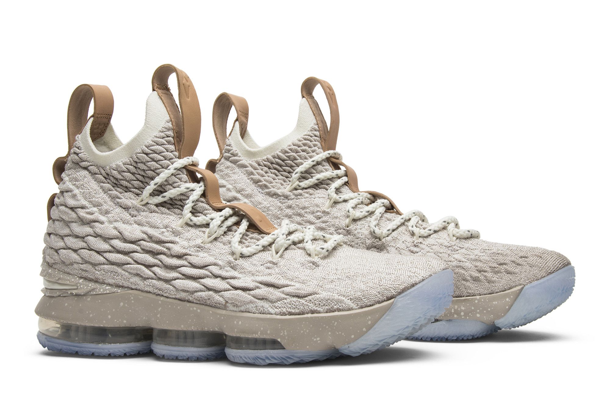 Size 7.0 LeBron 15 Ghost