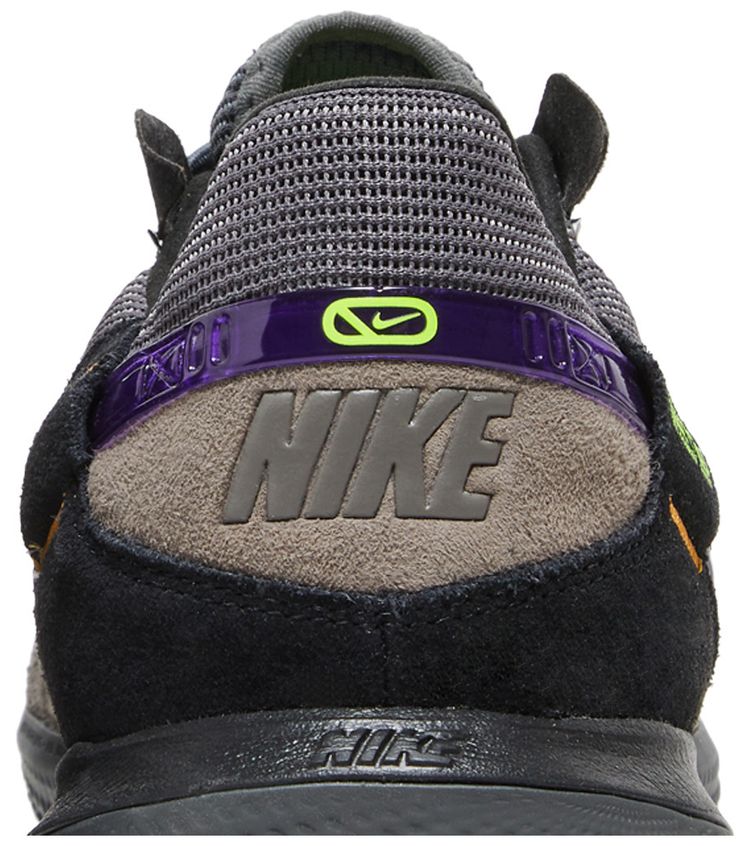 Nike Streetgato Cave Stone Electro Purple