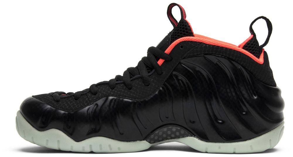 foamposite yeezy black