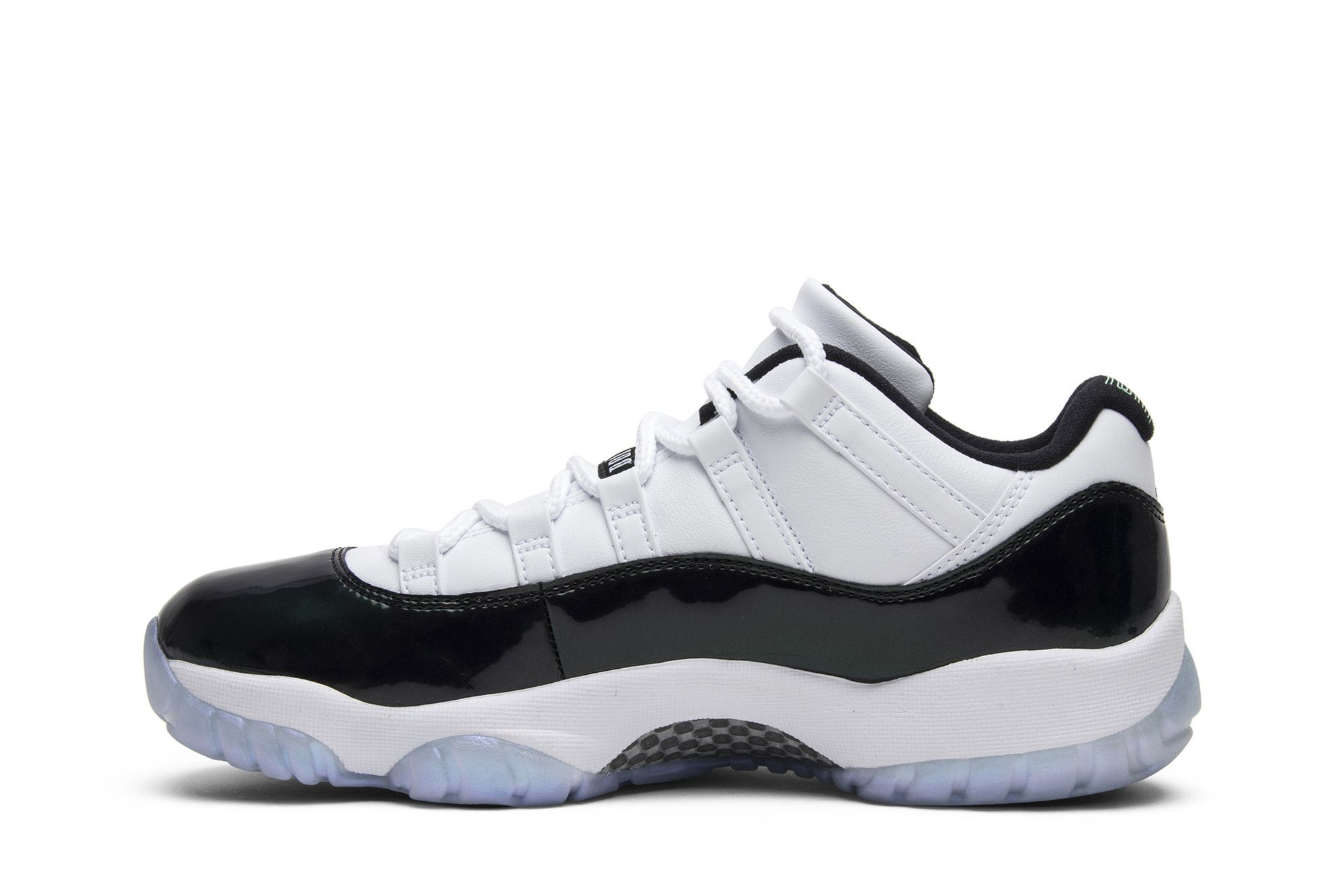 Jordan 11 emerald grade school new arrivals