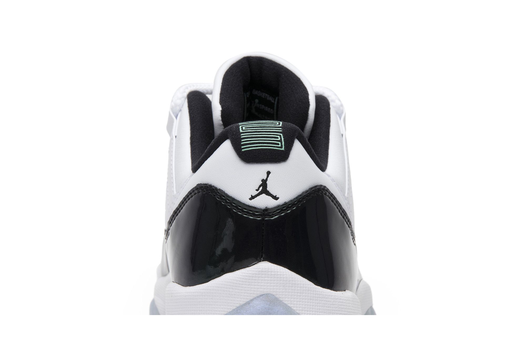 Jordan 11 emerald price deals
