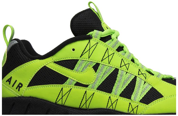 Supreme x Air Humara 17 Green