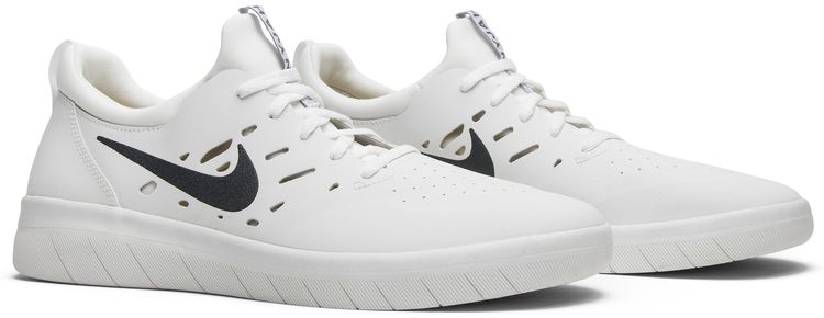 Nike SB Nyjah Free Summit White