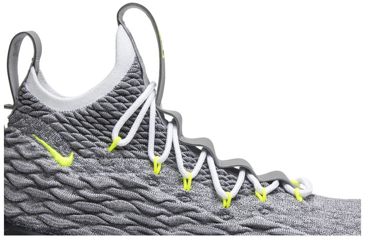 Nike LeBron 15 Air Max 95 PE