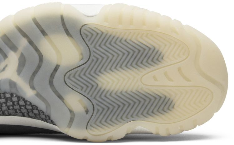 Air Jordan 11 Retro Premium Grey Suede