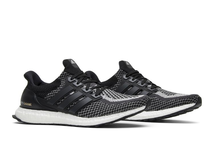 adidas gazelle silver green womens adidas Men's Ultraboost 22 Running Shoe (14, Grey/Grey/Black)