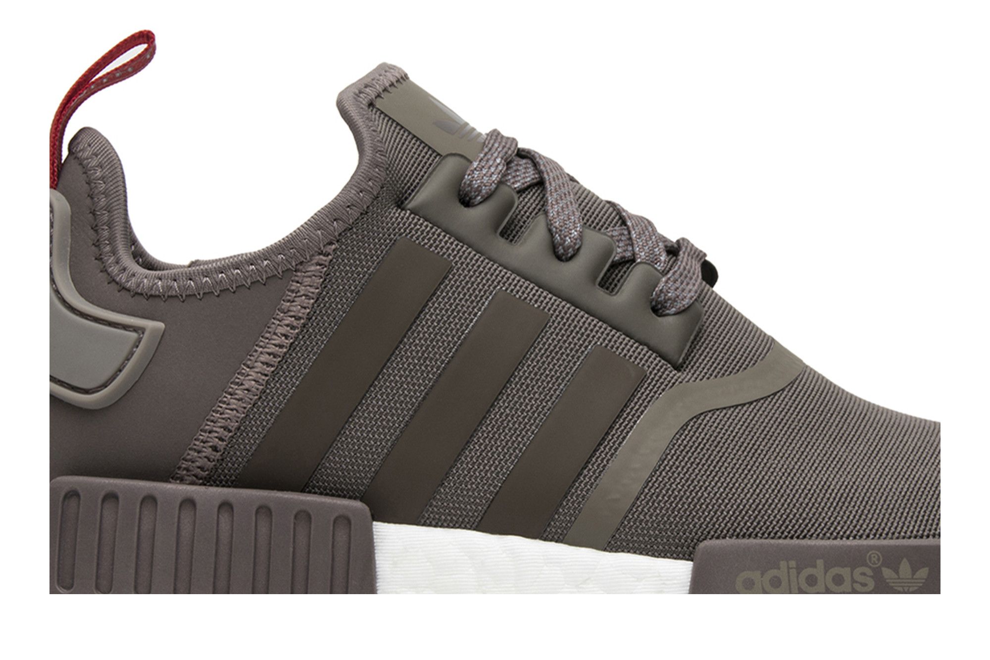 Size 7.0 NMD R1 Tech Earth