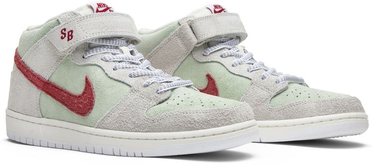Nike SB Dunk Mid White Widow