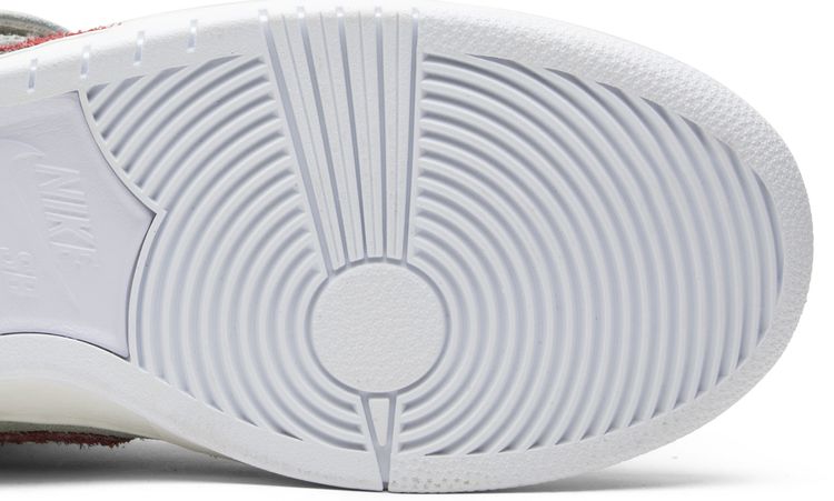 Nike SB Dunk Mid White Widow