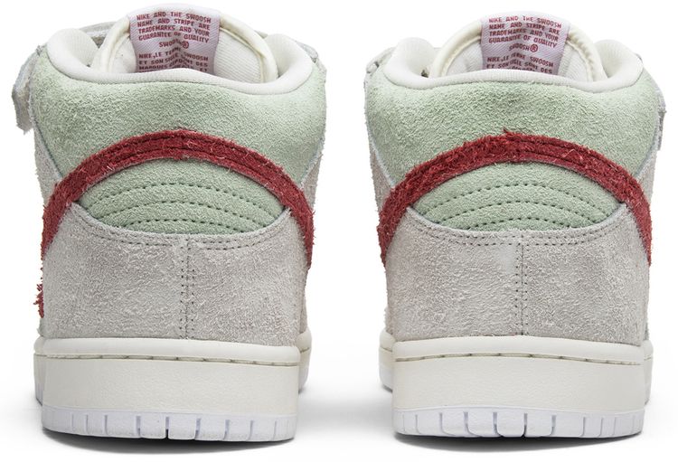 Nike SB Dunk Mid White Widow