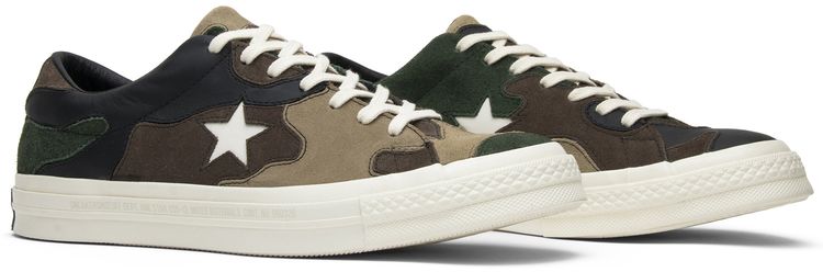 Sneakersnstuff x Converse One Star Camo