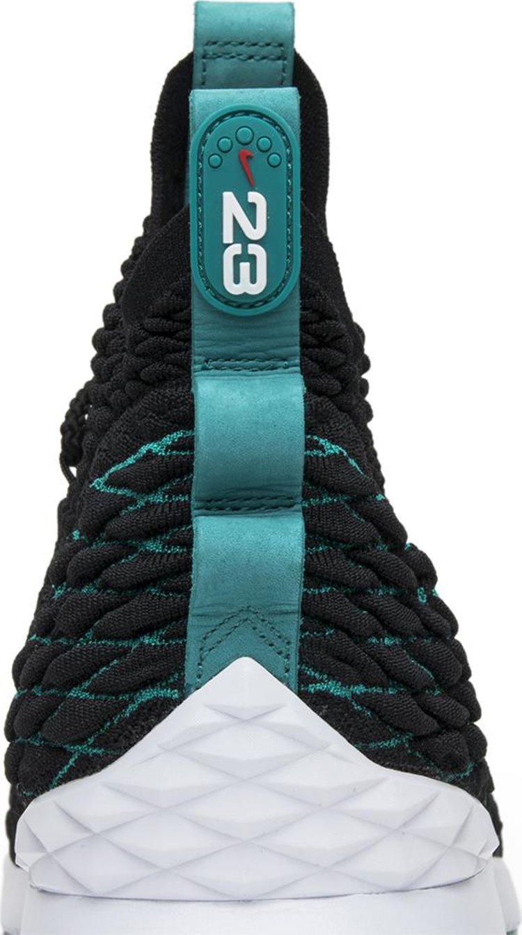 LeBron 15 Griffey PE