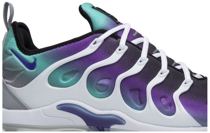 vapormax plus grape shirt
