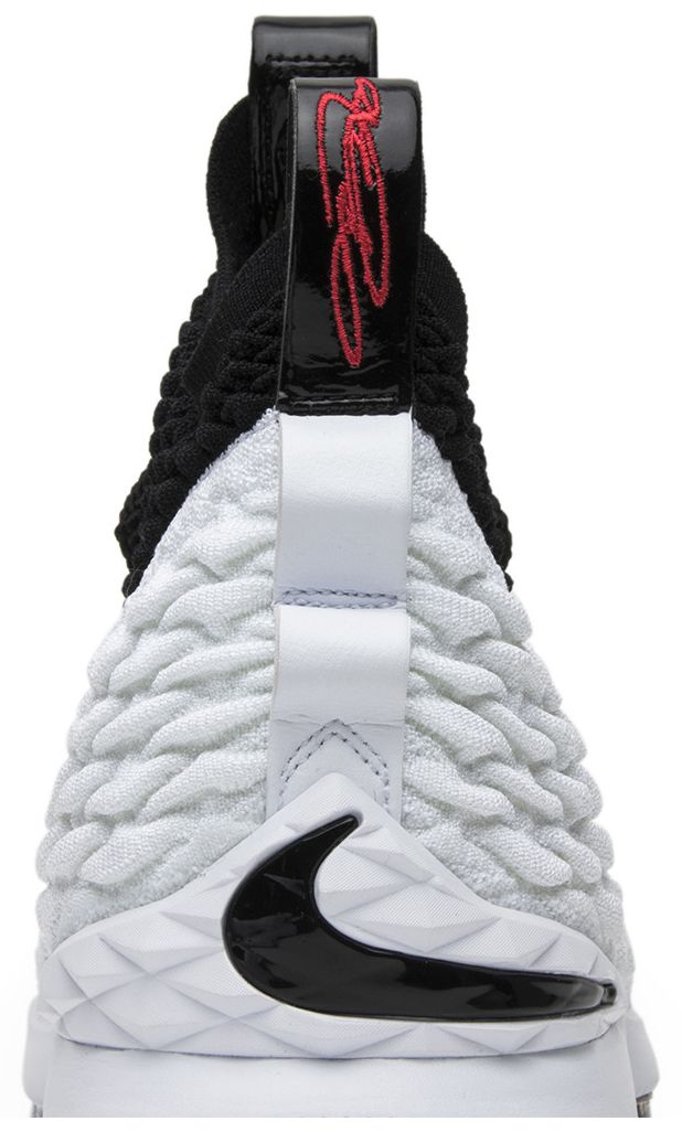 Nike LeBron 15 Graffiti