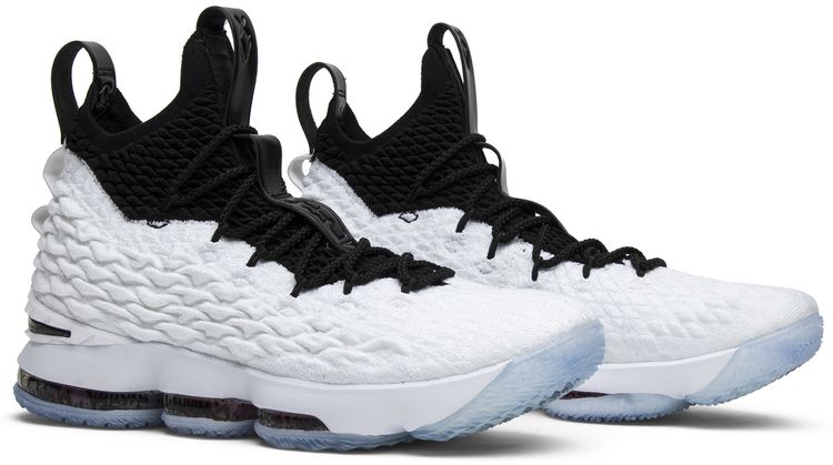 Nike LeBron 15 Graffiti