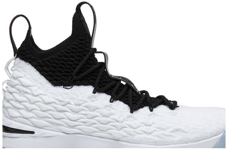 Nike LeBron 15 Graffiti