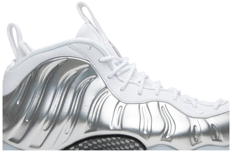Nike Wmns Air Foamposite One Chrome