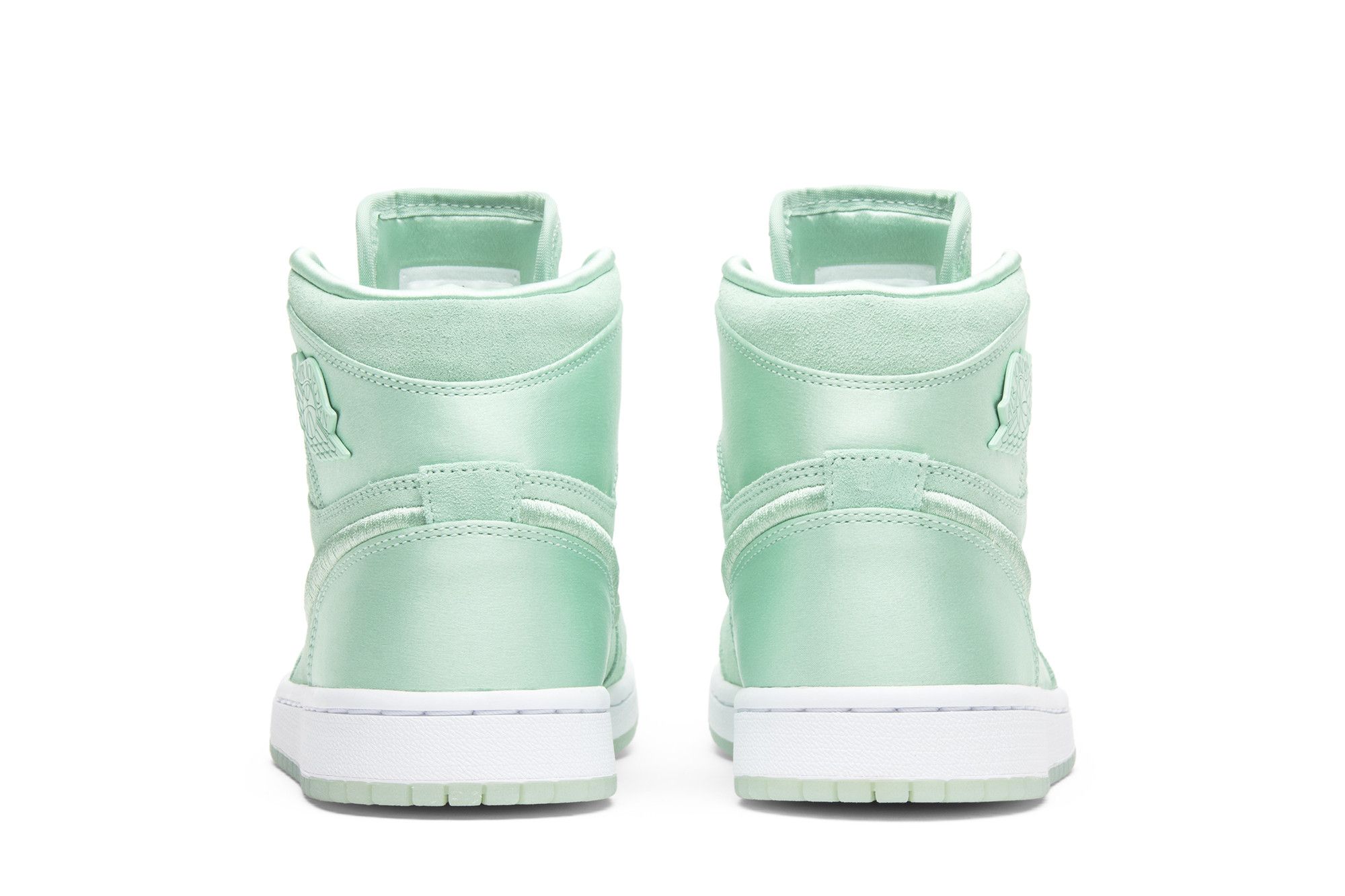 Jordan 1 retro high season of her deals
