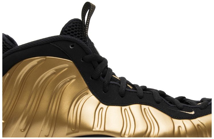 Nike Air Foamposite One Metallic Gold