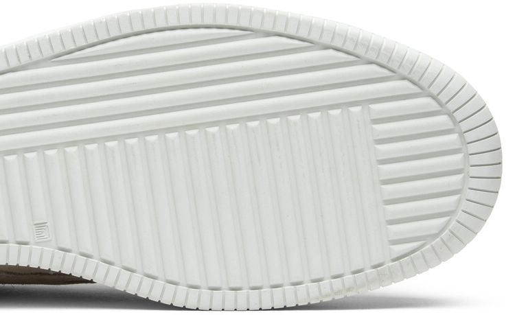 Ronnie Fieg x Bapesta Low Sand