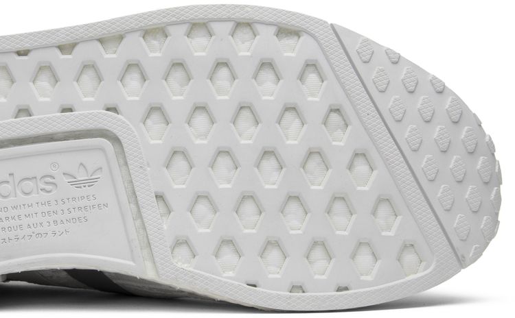 Adidas Wmns NMD R1 Primeknit Grey Glitch Camo