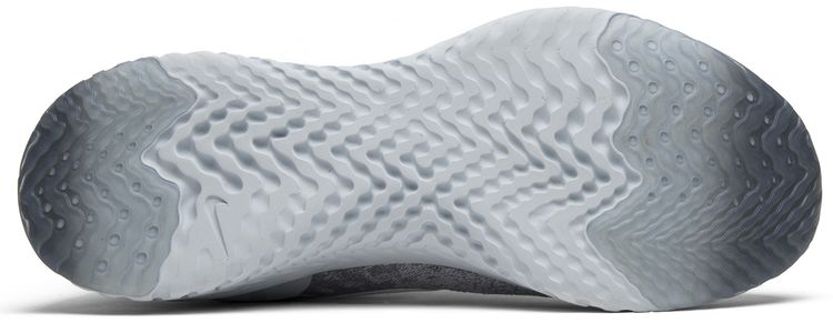 Nike Epic React Flyknit Wolf Grey