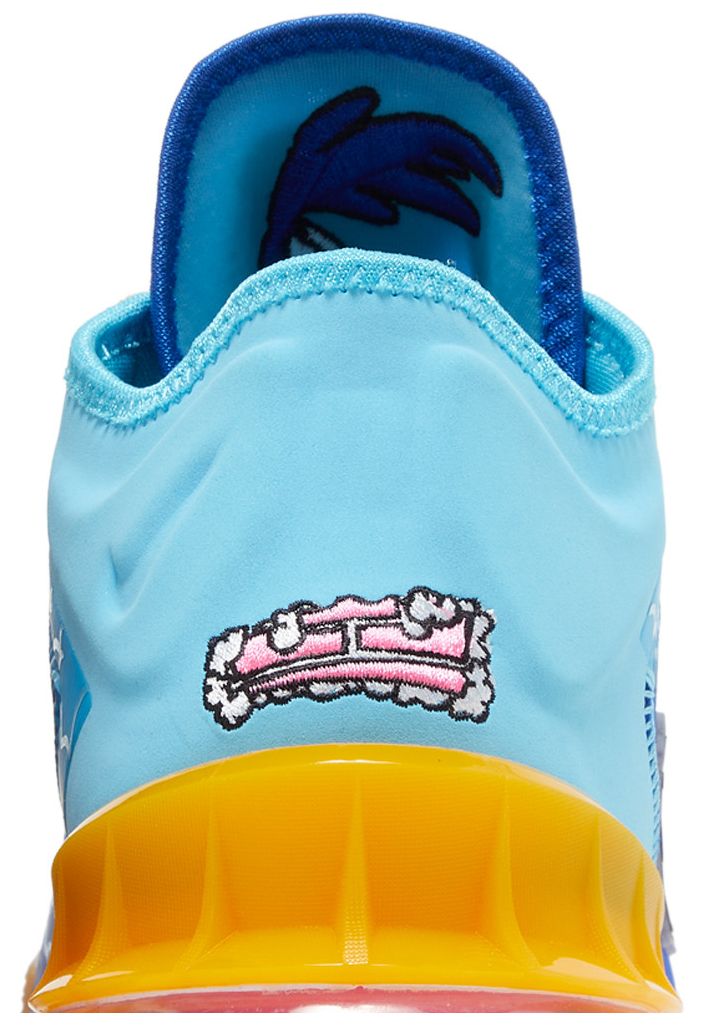 Space Jam x LeBron 18 Low EP Wile E x Nike Roadrunner