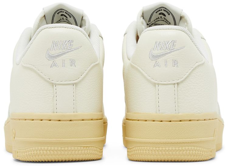 Nike Wmns Air Force 1 07 LX Coconut Milk