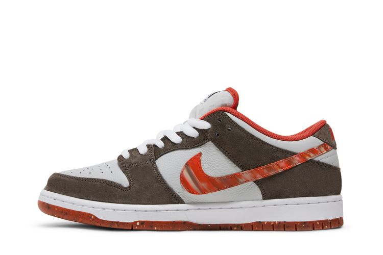 Buy Crushed D.C. x Dunk Low SB 