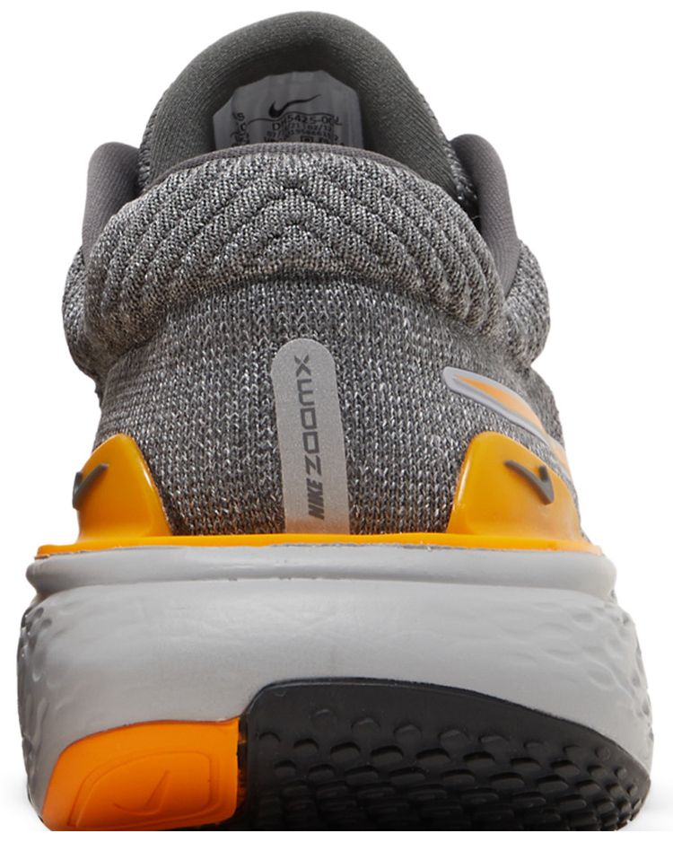 ZoomX Invincible Run Flyknit 2 Iron Grey