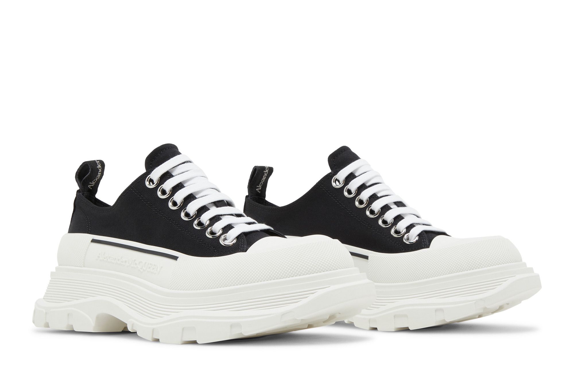 スニーカー ALEXANDER MCQUEEN Women Sneakers 697072 W4AAQ 1070 BLACK Buy Alexander McQueen Wmns Tread Slick Lace Up 'Black White