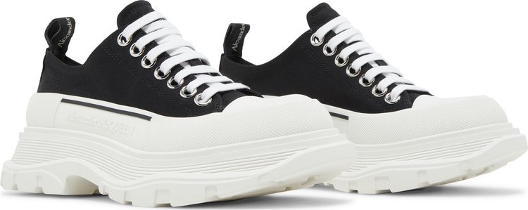 Alexander McQueen Wmns Tread Slick Lace Up Black White