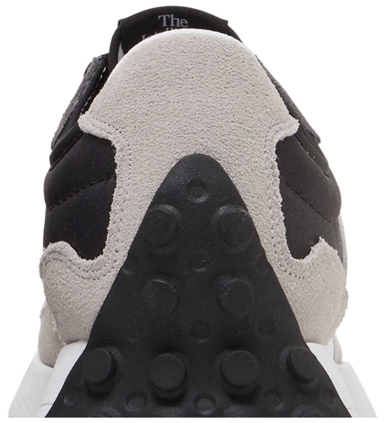 New Balance 327 Black White