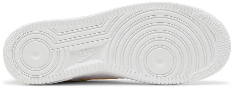 Nike Wmns Air Force 1 07 Saturn Gold