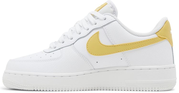 Nike Wmns Air Force 1 07 Saturn Gold