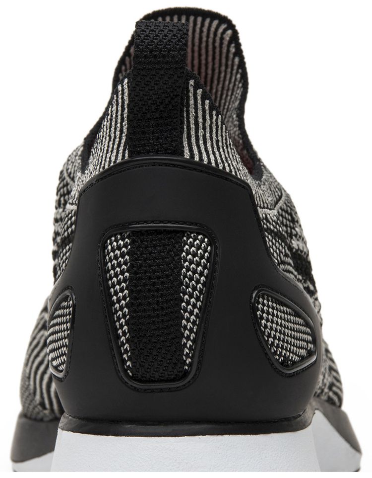 Nike Air Zoom Mariah Flyknit Racer Oreo