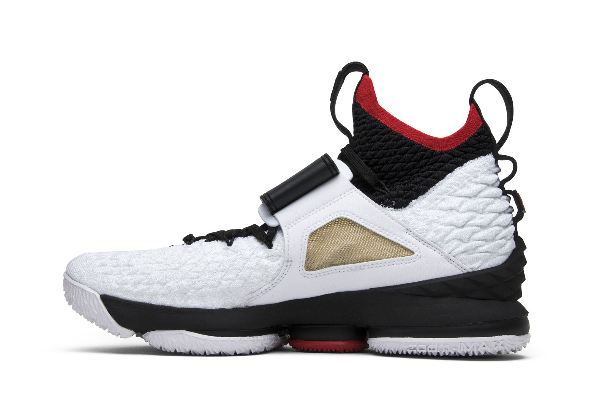 Lebron 15 diamond turf for sale clearance