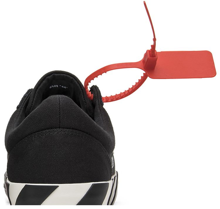 Off White Vulc Low Top Black