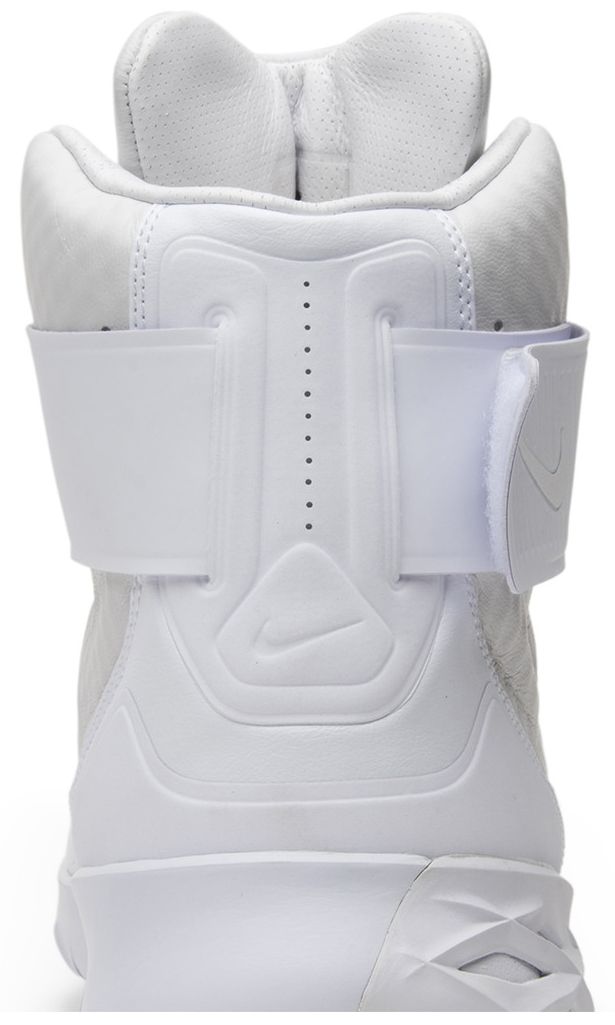 Nike Swoosh Hunter White