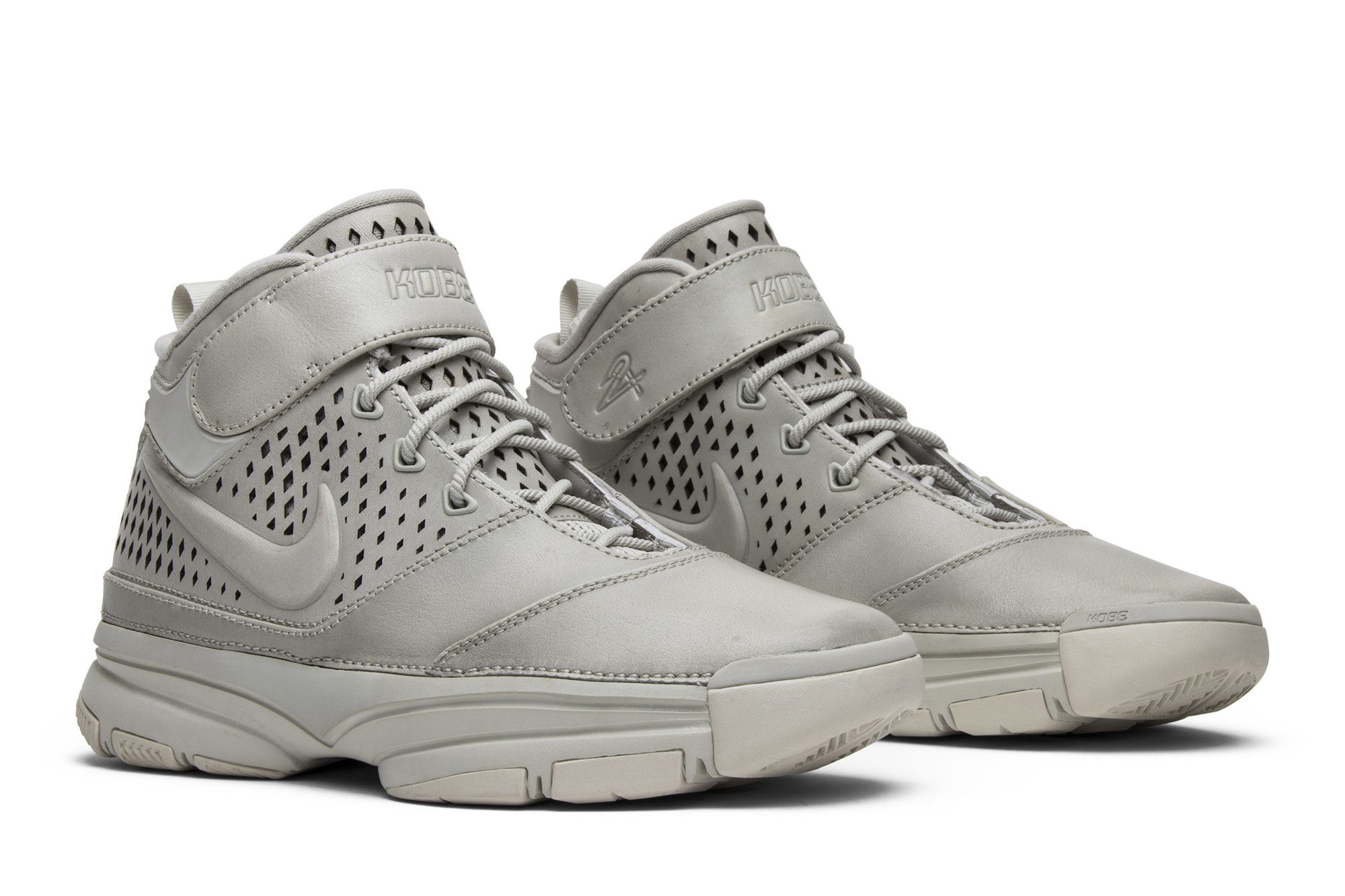 Kobe bryant shoes 218 deals