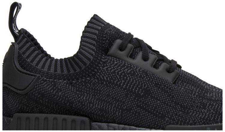 Adidas NMD R1 Pitch Black