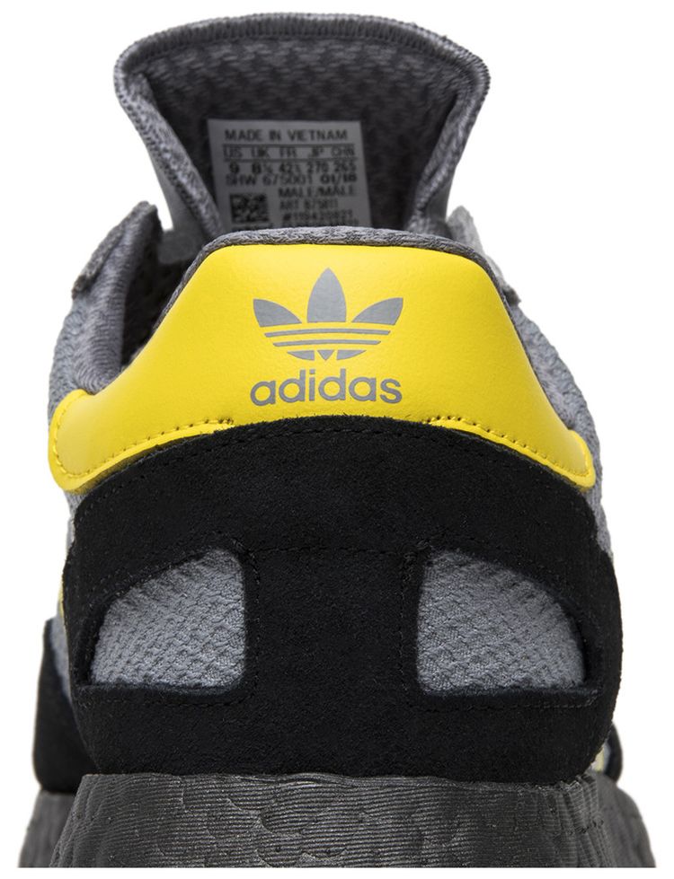 size x adidas i 5923 Manchester Showers