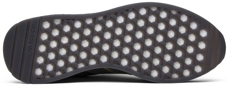 size x adidas i 5923 Manchester Showers