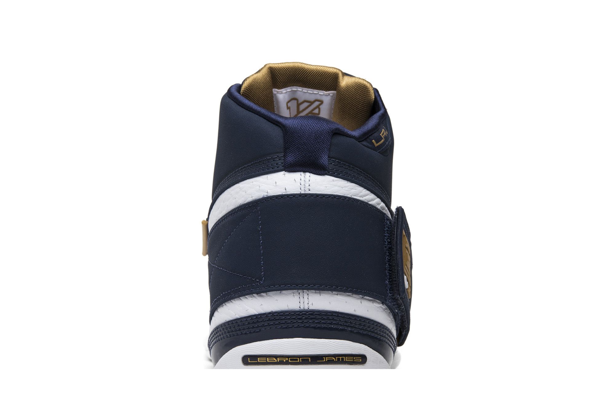 Buy LeBron Soldier 1 25 Straight AO2088 400 GOAT CA